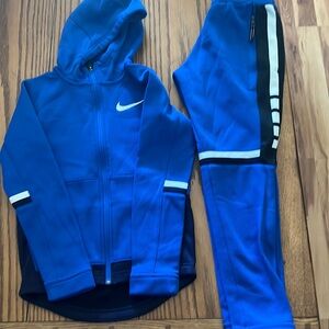 Nike youth fleece set